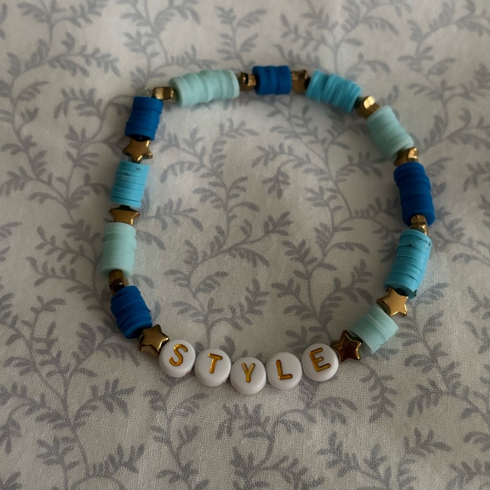 Taylor Swift Style friendship bracelet